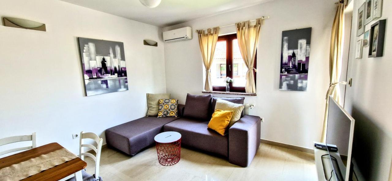 Apartments Villa Alba II بوريتش المظهر الخارجي الصورة