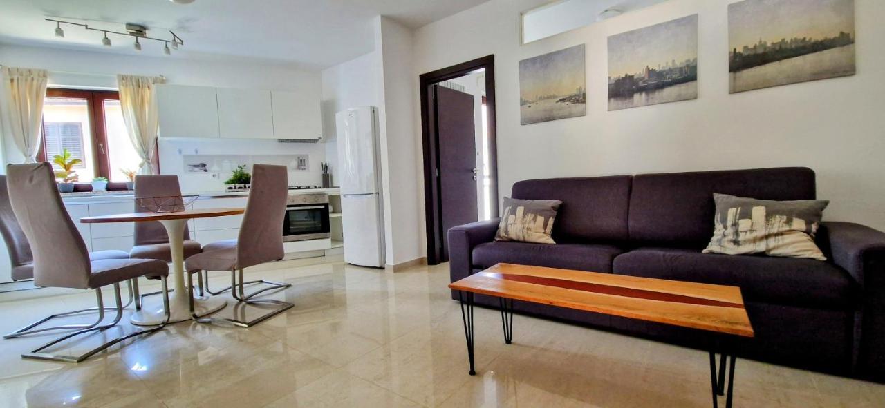 Apartments Villa Alba II بوريتش المظهر الخارجي الصورة