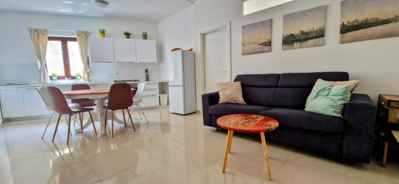 Apartments Villa Alba II بوريتش المظهر الخارجي الصورة