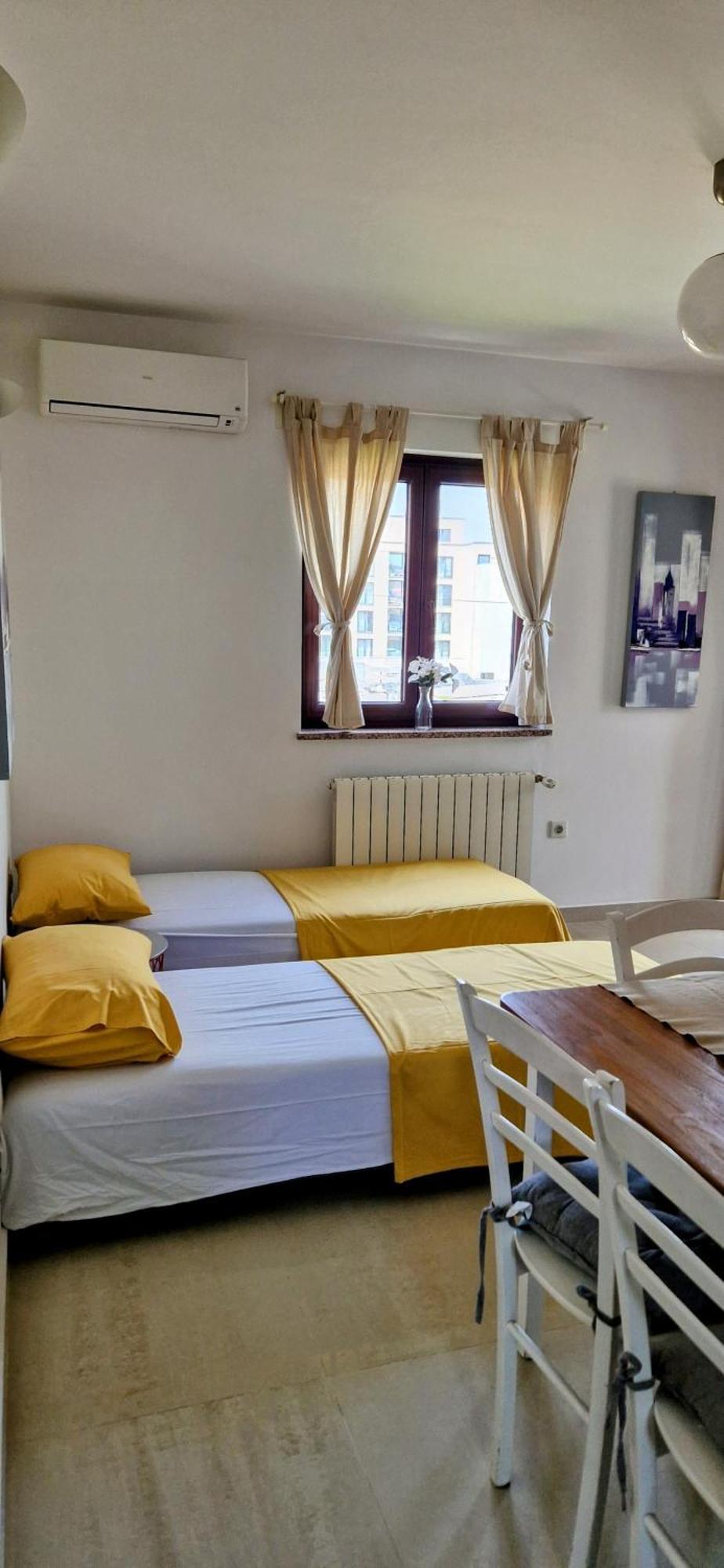 Apartments Villa Alba II بوريتش الغرفة الصورة